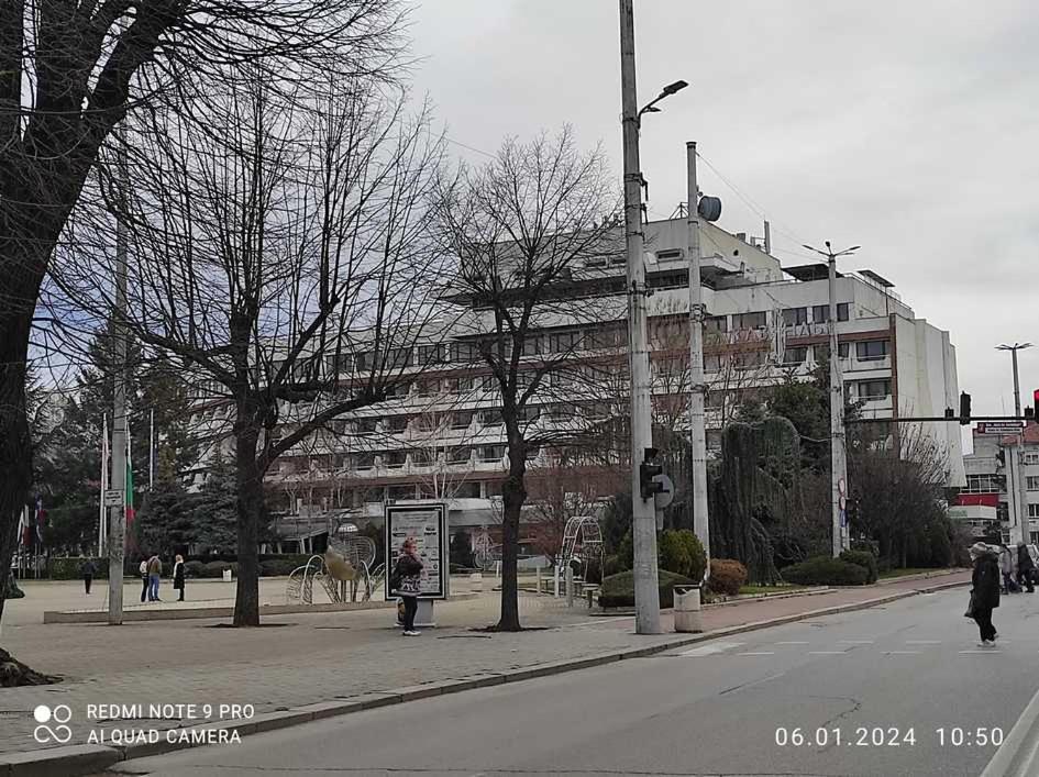 Хотел Казанлък Exteriér fotografie
