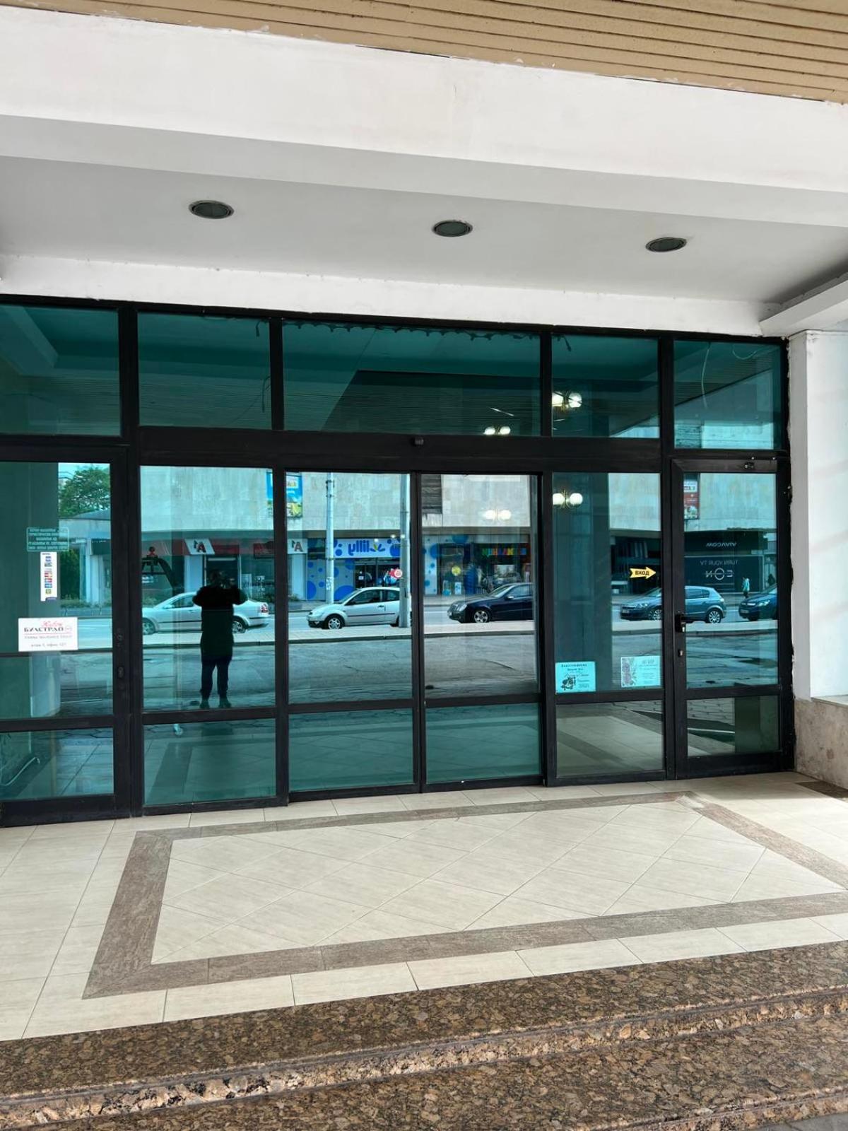 Хотел Казанлък Exteriér fotografie